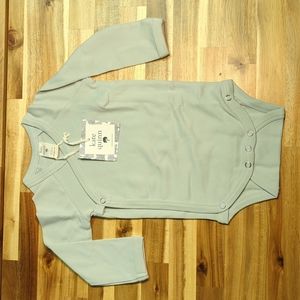 🐦2/$15 Kate Quinn | long sleeve kimono bodysuit "sky grey" | 12-18m